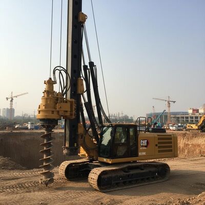 CAT চ্যাসি KR300C হাইড্রোলিক রোটারি ড্রিলিং রিগ 54m গভীরতা 320 kN.m টর্ক এবং 2500mm ব্যাসার্ধের সাথে