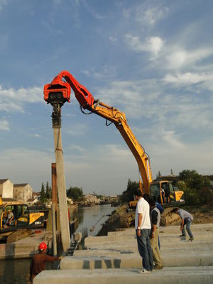গুণমান  TYSIM VS400 Excavator Hammer Mounted Pile Driver / Pile Driving Hammer 2.15t কারখানা