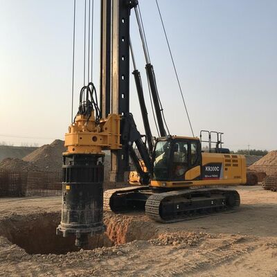 KR300C রোটারি পিলিং রিগ মেশিন 320 kN.m টর্ক 54m ড্রিলিং গভীরতা এবং 2500mm ব্যাসার্ধের জন্য